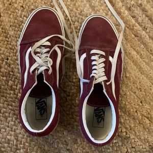 Vans Old Skool Shoes, Maroon/True White